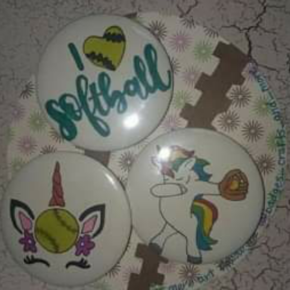 Softball Badge Set